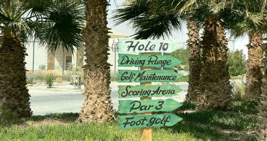 golf-signs