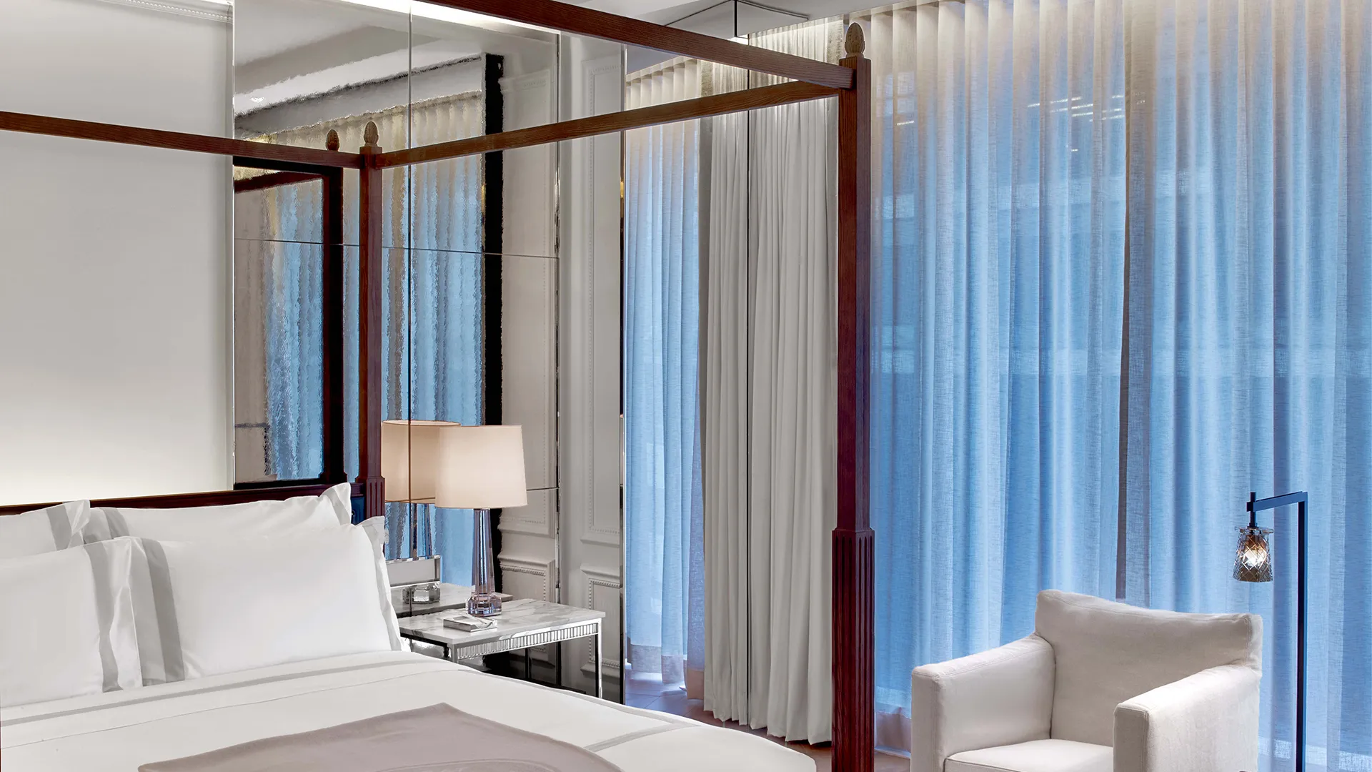 Baccarat Hotel - New York / USA (4K)