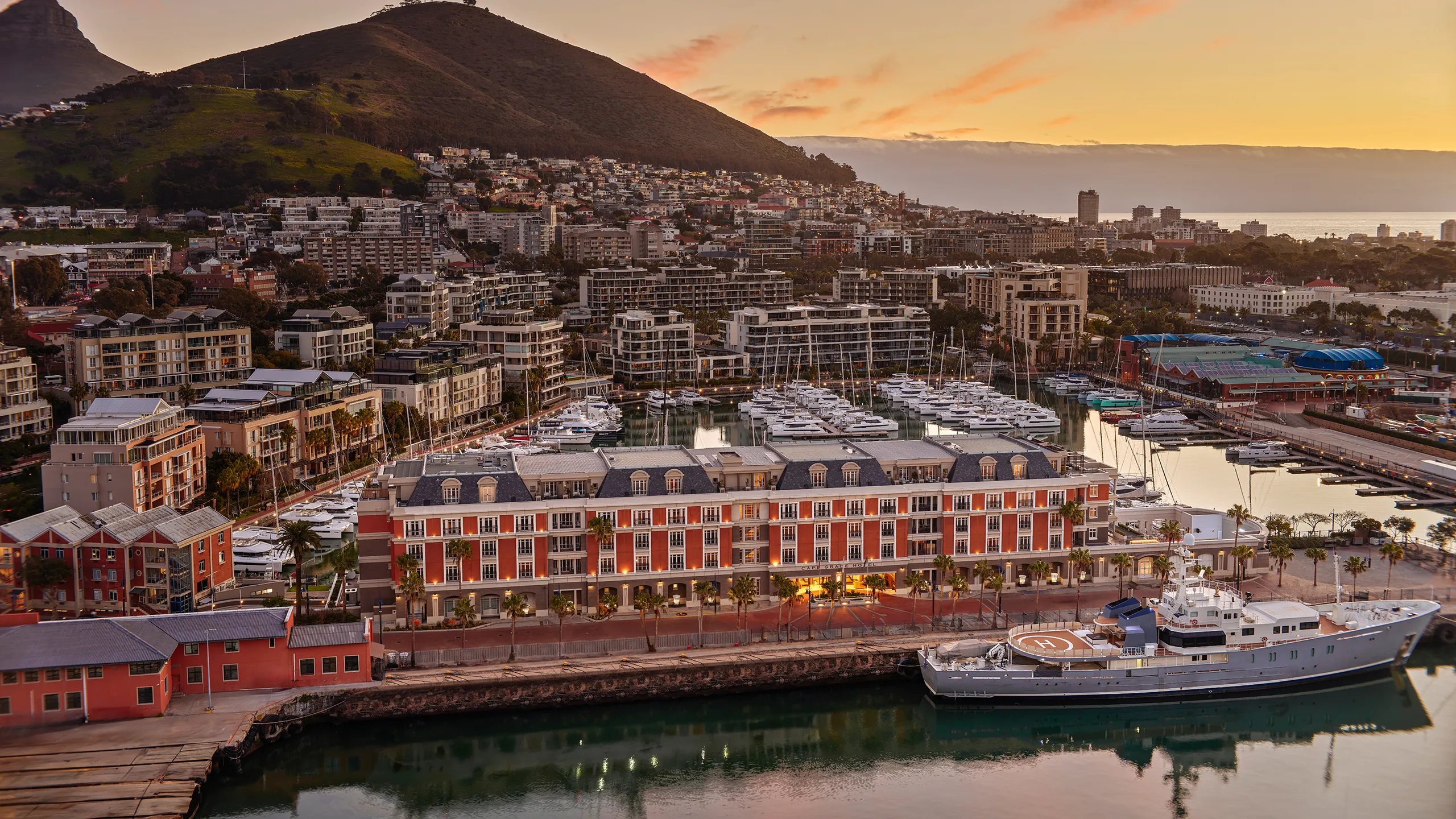 Cape Grace Hotel - Cape Town / South Africa (4K)